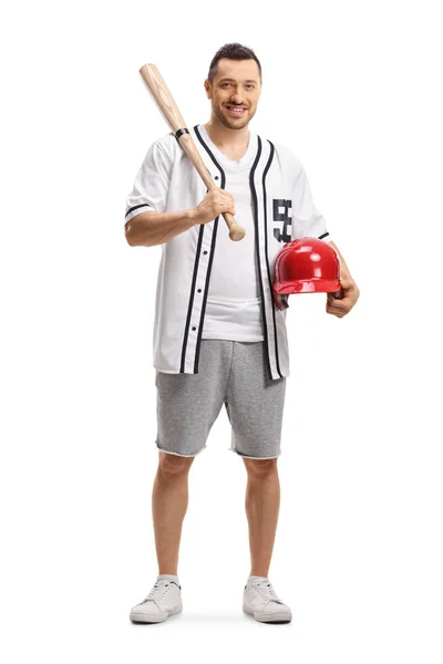 Homem com um taco de basebol e um capacete na mão — Fotografia de Stock