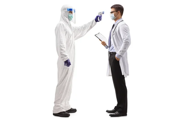 Full Length Profile Shot Man Hazmat Suit Measuring Temperature Doctor — Stock Photo, Image