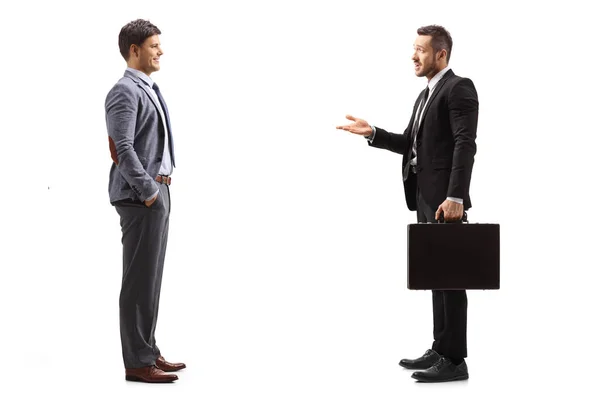 Foto Perfil Completo Hombre Negocios Traje Con Maletín Hablando Con — Foto de Stock