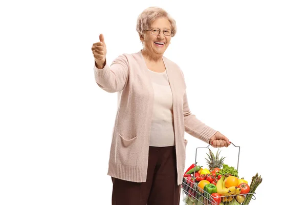 Dame Âgée Avec Des Fruits Légumes Dans Panier Montrant Pouces — Photo