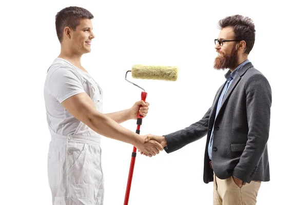 Pintor Com Pintor Rolo Apertando Mãos Com Homem Barbudo Isolado — Fotografia de Stock