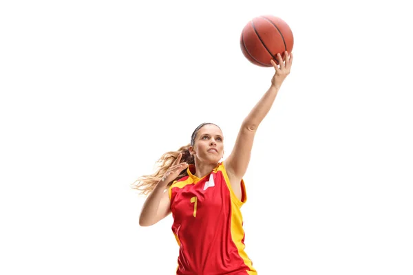 Vrouwelijke Basketballer Doet Layup Geïsoleerd Witte Achtergrond — Stockfoto