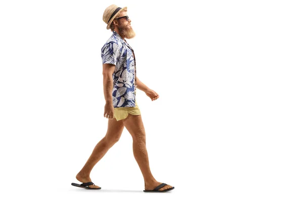 Foto Perfil Completo Turista Barbudo Con Gafas Sol Caminando Aislado — Foto de Stock