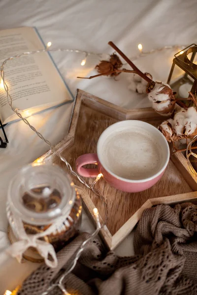 Mug Hot Cappuccino Wooden Tray Bed Cozy Decor Breakfast Mug — Stock Photo, Image