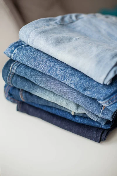 Jeans Denim Katoen Blauw Stack Jeans Het Interieur Kleding Gezellige — Stockfoto