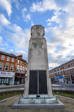Beckenham (Büyük Londra), Kent / UK. Beckenham savaş anıtı portre görüntüsü. Anıt Beckenham 'ın iki dünya savaşında ölen kadın ve erkeklerini anmaktadır..