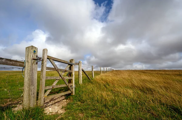 South Downs National Park Sussex Firle Beacon Gate Fence Bridleway — Stock Photo, Image