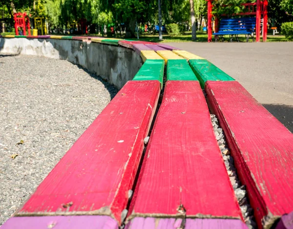 Gekleurde Houten Bech Children World Park Boekarest Roemenië — Stockfoto