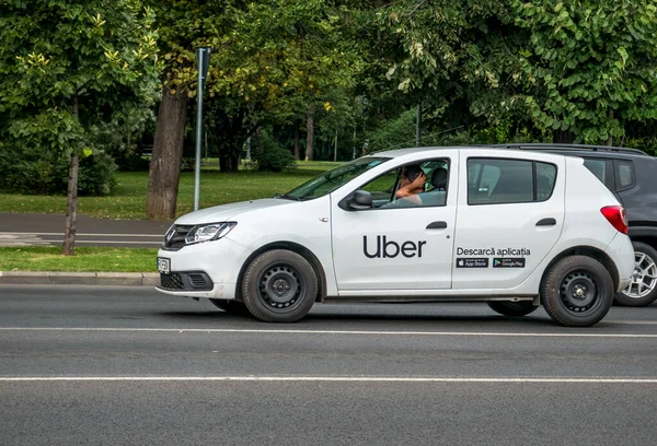 Bucharest Romania 2020 Car Logo Ride Hailing Company Uber Traffic — Stock Photo, Image