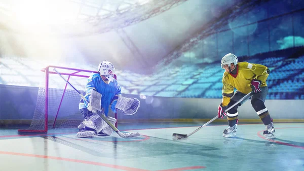 Professional hockey players in action on grand arena — Stock Photo, Image