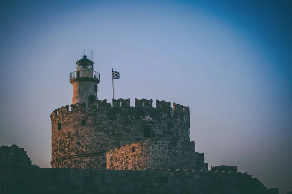 Twierdza Agios Nikolaos w porcie Mandraki na Rodos — Zdjęcie stockowe