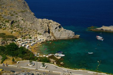 Rodos, Yunanistan - Temmuz 2019: Agios Pavlos Plajı.