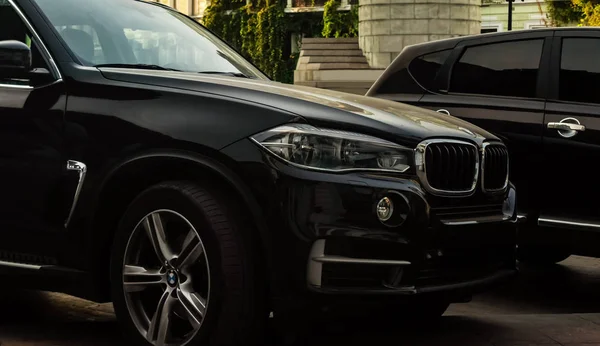 Odessa Ukraine Septembre 2018 Véhicules Arrière Bmw Stationnés Sur Parking — Photo