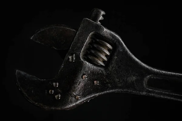 Alter verstellbarer Schraubenschlüssel Nahaufnahme Foto. — Stockfoto
