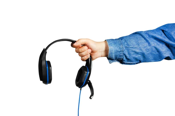 Foto Mão Masculina Isolada Camisa Segurando Fones Ouvido Jogos — Fotografia de Stock