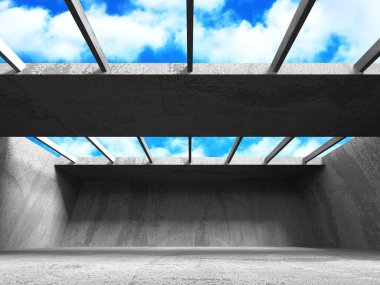 Bulutlu gökyüzü arka planda beton oda duvar inşaatı