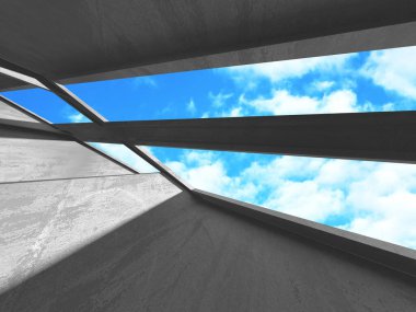 Bulutlu gökyüzü arka planda beton oda duvar inşaatı