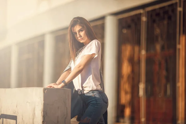 Mooi Toeristisch Meisje Straat Prachtige Jonge Model Vrouw Outdoor Portret — Stockfoto