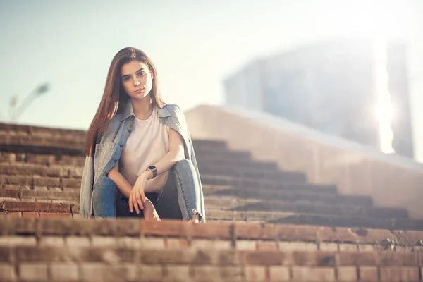 Mooi Toeristisch Meisje Straat Prachtige Jonge Model Vrouw Outdoor Portret — Stockfoto