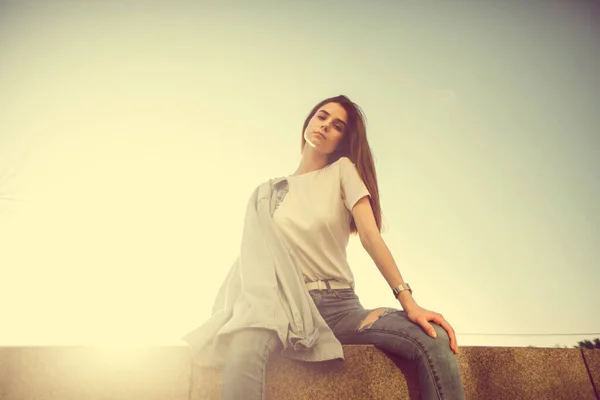 Mooi Toeristisch Meisje Straat Prachtige Jonge Model Vrouw Outdoor Portret — Stockfoto