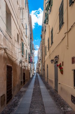 Alghero eski şehir - Sardunya - İtalya güzel sokak