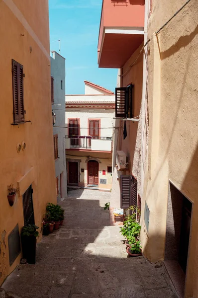 Hermoso Callejón Del Casco Antiguo Castelsardo Cerdeña Italia — Foto de Stock