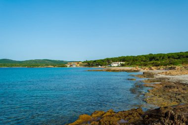 Görünümü, Sardunya Plajı, Le Bombarde, Alghero, yakınındaki summero sabahın erken saatlerinde