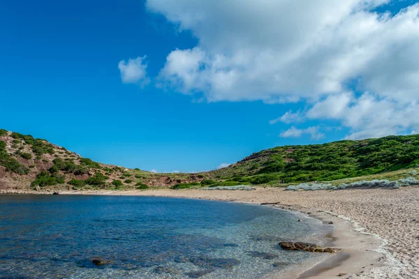 Pohled Pobřeží Sardinie Pláž Porticciolo Alghero Zataženo Ráno Letní — Stock fotografie