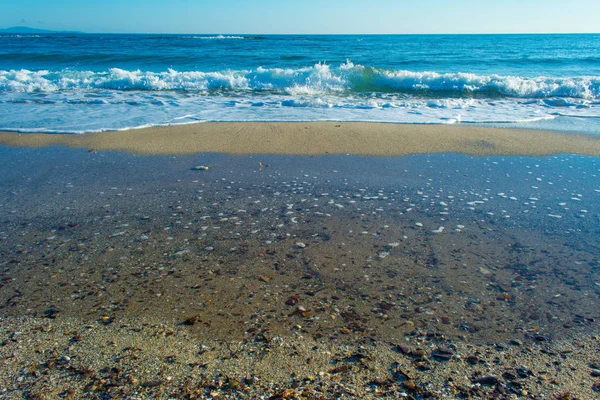 Onde Sulla Sabbia Della Spiaggia Del Deserto — Foto Stock