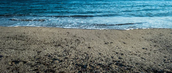 Волны Песке Пустынного Пляжа — стоковое фото
