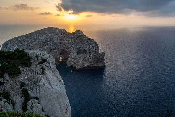 Пейзаж Сардинского Побережья Вблизи Острова Форадада Закате — стоковое фото