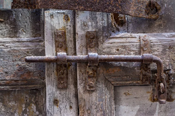 Detalle Antigua Puerta Oxidada Manilla Puerta Vieja Arruinada — Foto de Stock