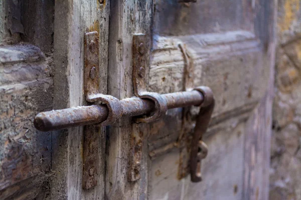 Detalle Antigua Puerta Oxidada Manilla Puerta Vieja Arruinada — Foto de Stock