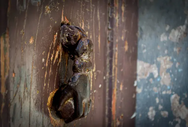 Ancient Hand Shaped Handle Old Wooden Door — Stock Photo, Image