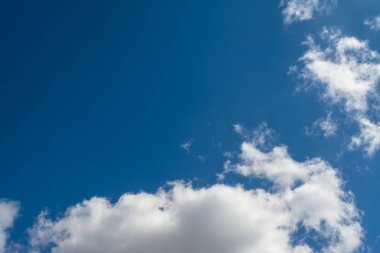 güneşli bir günde cennet