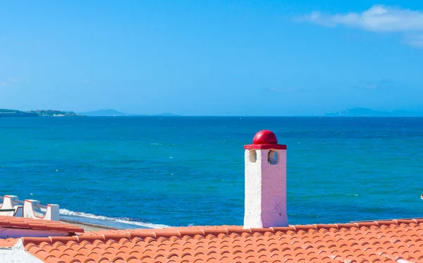 Vista de la playa de Cerdeña desde un edificio típico — Foto de Stock