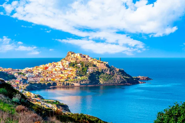 Deniz kenarı antik köy görünümü