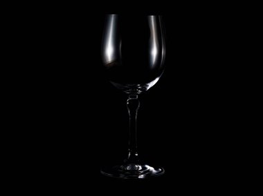 Siyah arka plan üzerinde izole cam üzerinde closeup