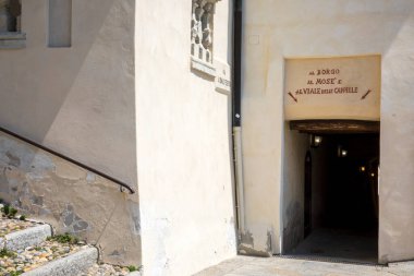 Sacro Monte (VA), İtalya - 01 Haziran 2020: Sacro Monte, UNESCO Dünya Kültür Mirası Bölgesi, Santa Maria del Monte, Varese, Lombardy, İtalya