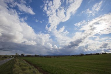 Anoia, Barselona, İspanya 'da fırtına bulutları