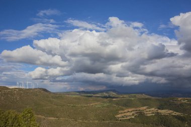 Anoia, Barselona, İspanya 'da fırtına bulutları