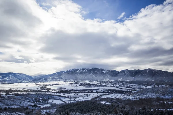 スペインのピレネー山脈の冬 — ストック写真