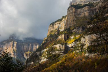 Sonbahar Ordesa ve Monte Perdido Ulusal Parkı, İspanya