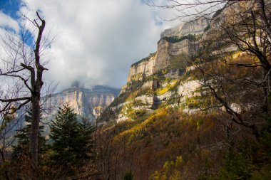 Sonbahar Ordesa ve Monte Perdido Ulusal Parkı, İspanya