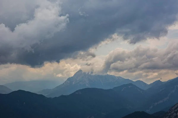 Nuvens Tempestade Nas Montanhas Bergueda Barcelona Pirinéus Espanha — Fotografia de Stock