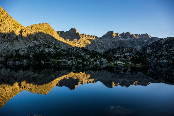 Zonsondergang Josep Maria Blanc Toevluchtsoord Aiguestortes Sant Maurici National Park — Stockfoto