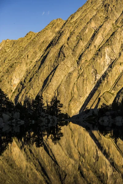 Atardecer Refugio Josep Maria Blanc Aiguestortes Parque Nacional Sant Maurici — Foto de Stock