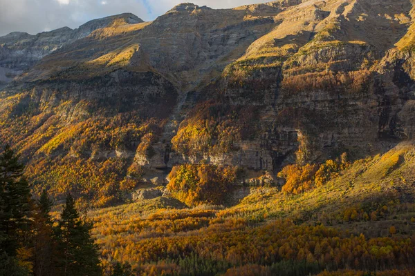 Podzimní Scéna Národním Parku Ordesa Monte Perdido Španělsko — Stock fotografie