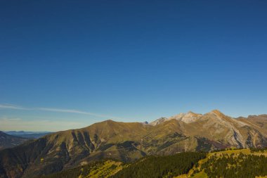 Ordesa ve Monte Perdido Ulusal Parkı 'nda sonbahar sahnesi, İspanya
