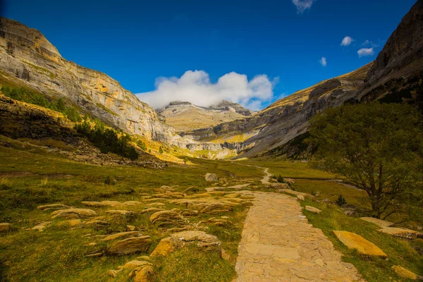 Herbstszene Ordesa Und Nationalpark Monte Perdido Spanien — Stockfoto